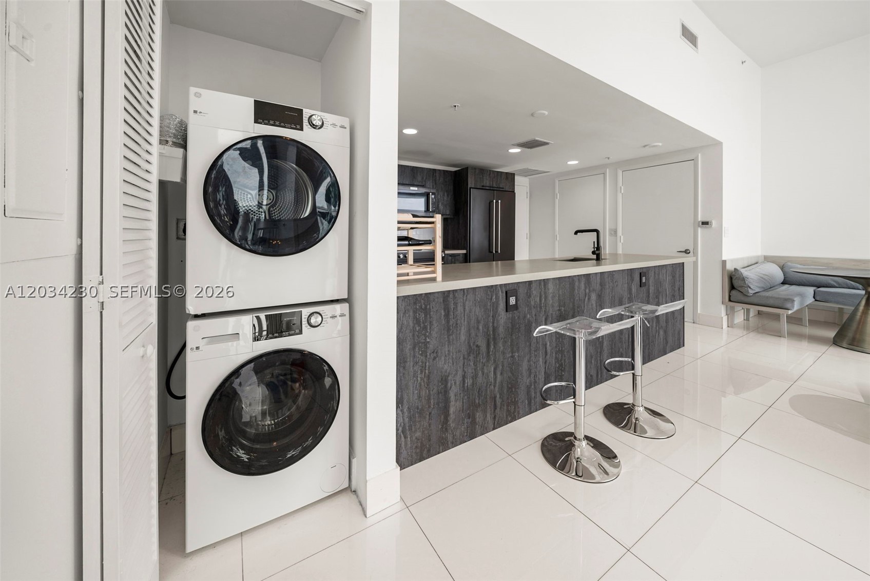 ONYX ON THE BAY CONDO - Residential