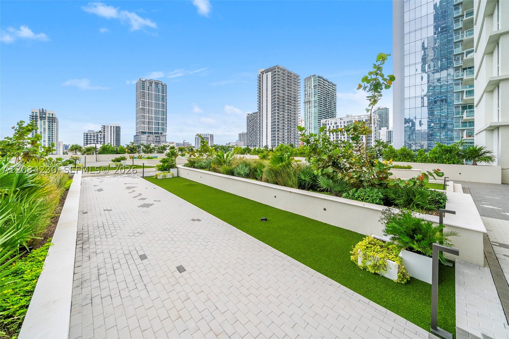 ONYX ON THE BAY CONDO - Residential
