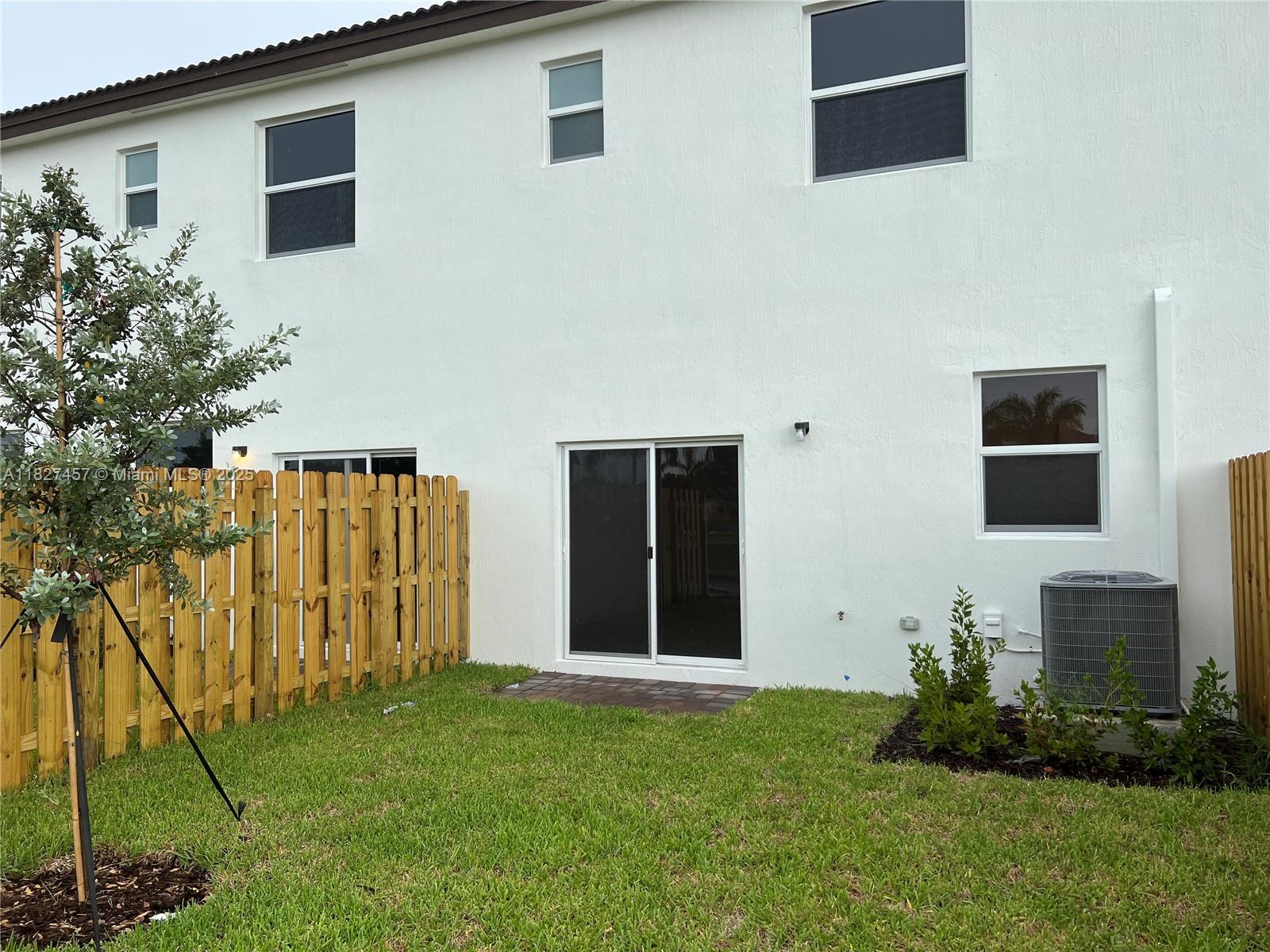 WESTVIEW - Residential