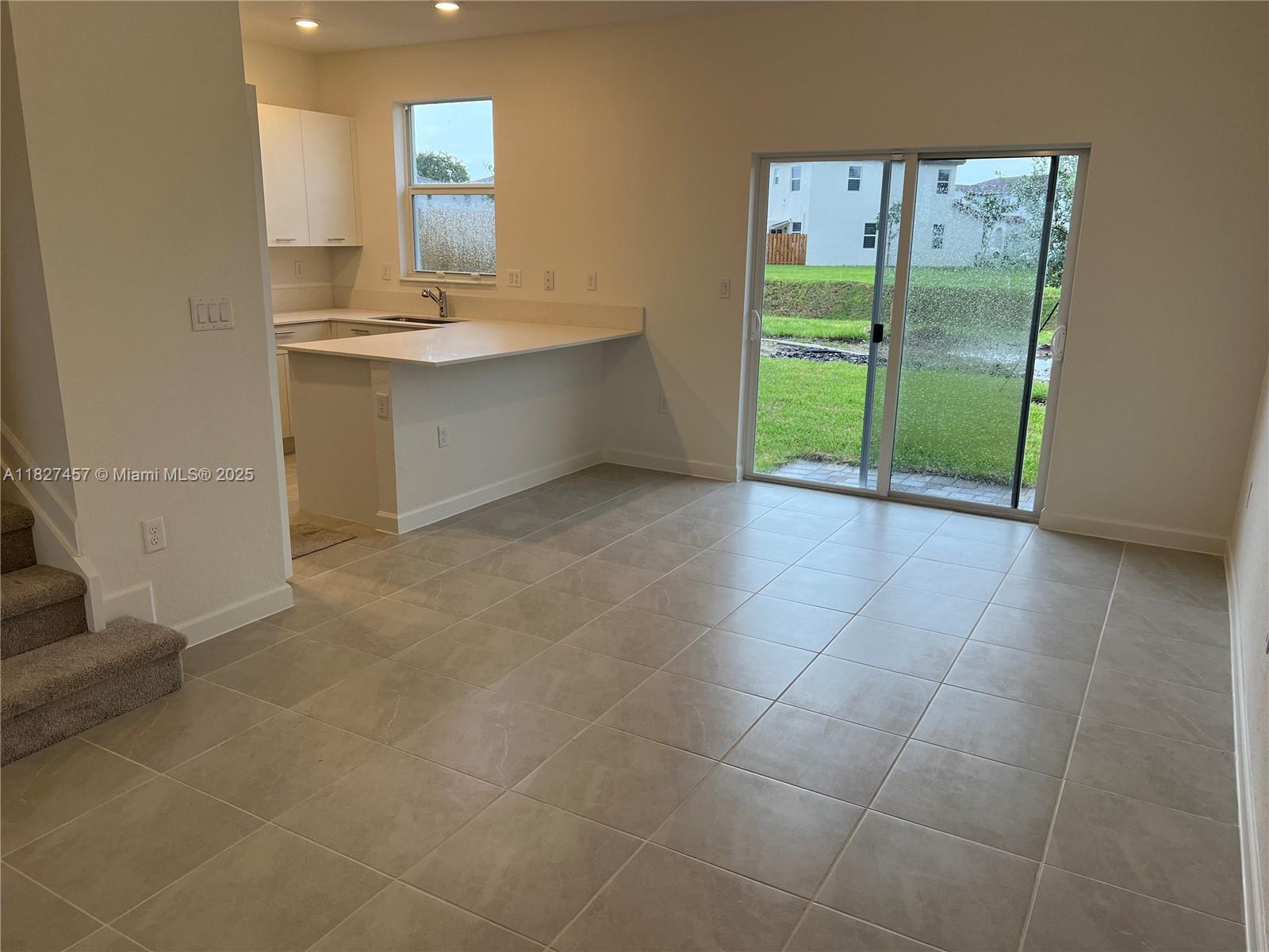 WESTVIEW - Residential