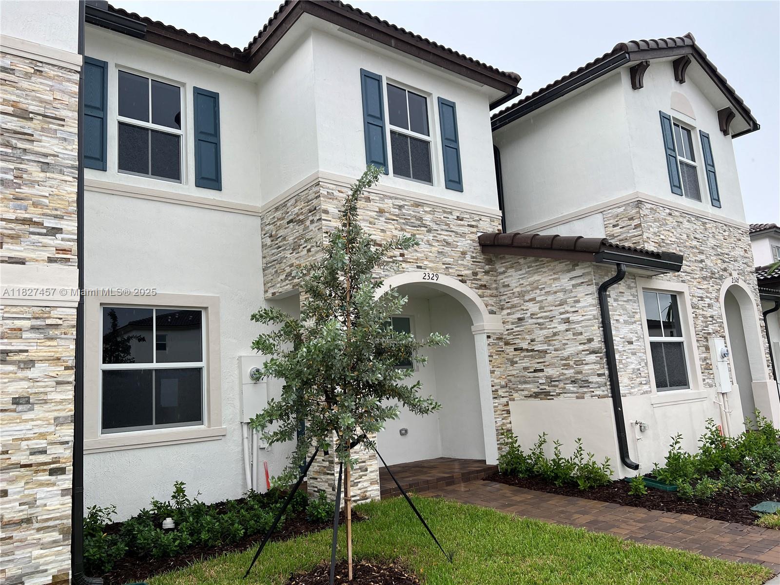 WESTVIEW - Residential
