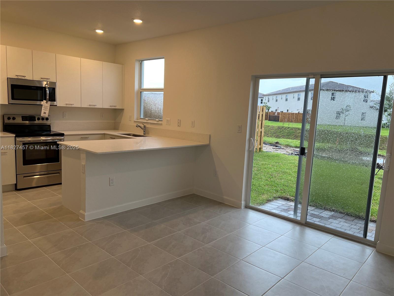 WESTVIEW - Residential