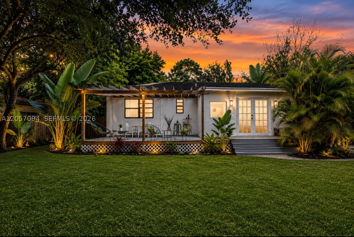 BISCAYNE PARK ESTATES - Residential