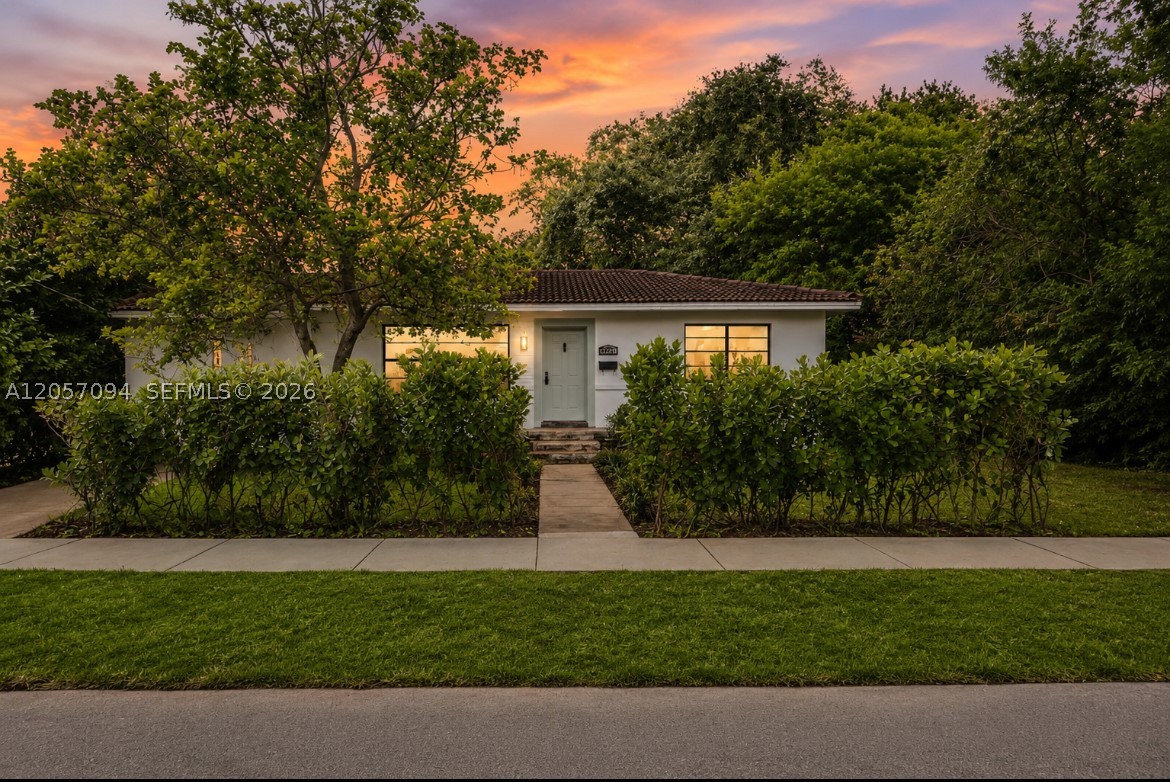 BISCAYNE PARK ESTATES - Residential