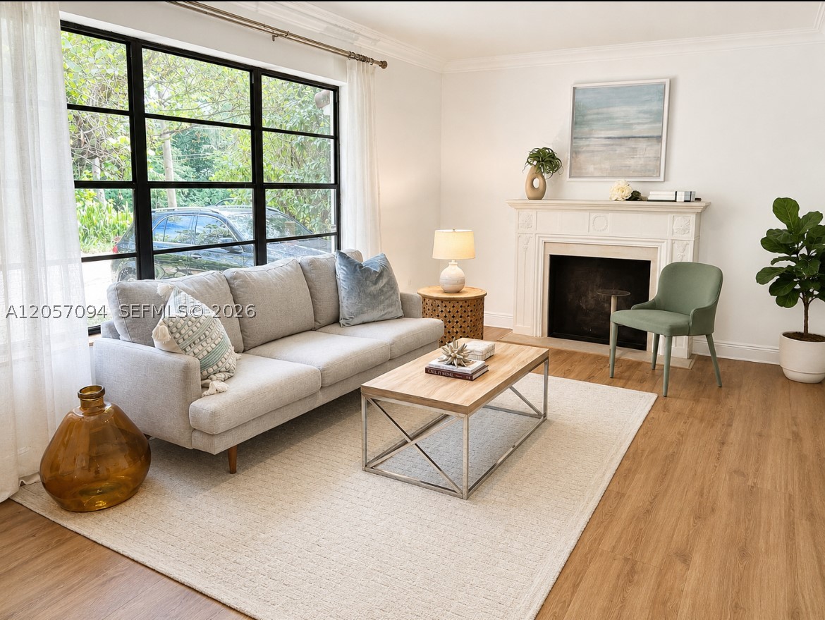 BISCAYNE PARK ESTATES - Residential