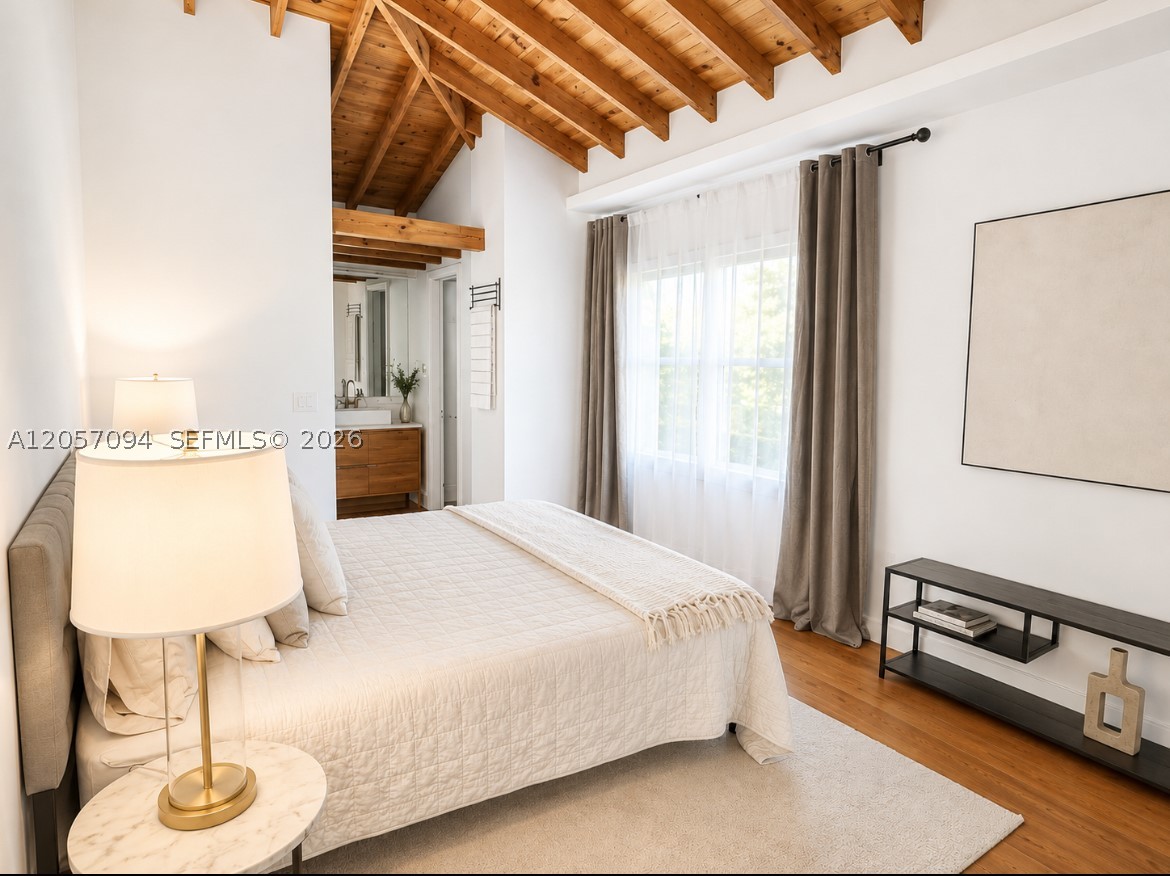BISCAYNE PARK ESTATES - Residential