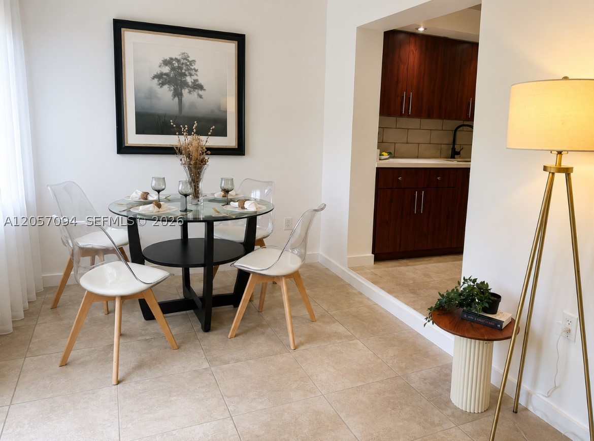 BISCAYNE PARK ESTATES - Residential