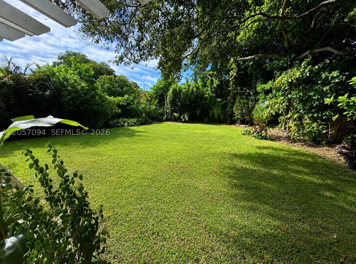 BISCAYNE PARK ESTATES - Residential