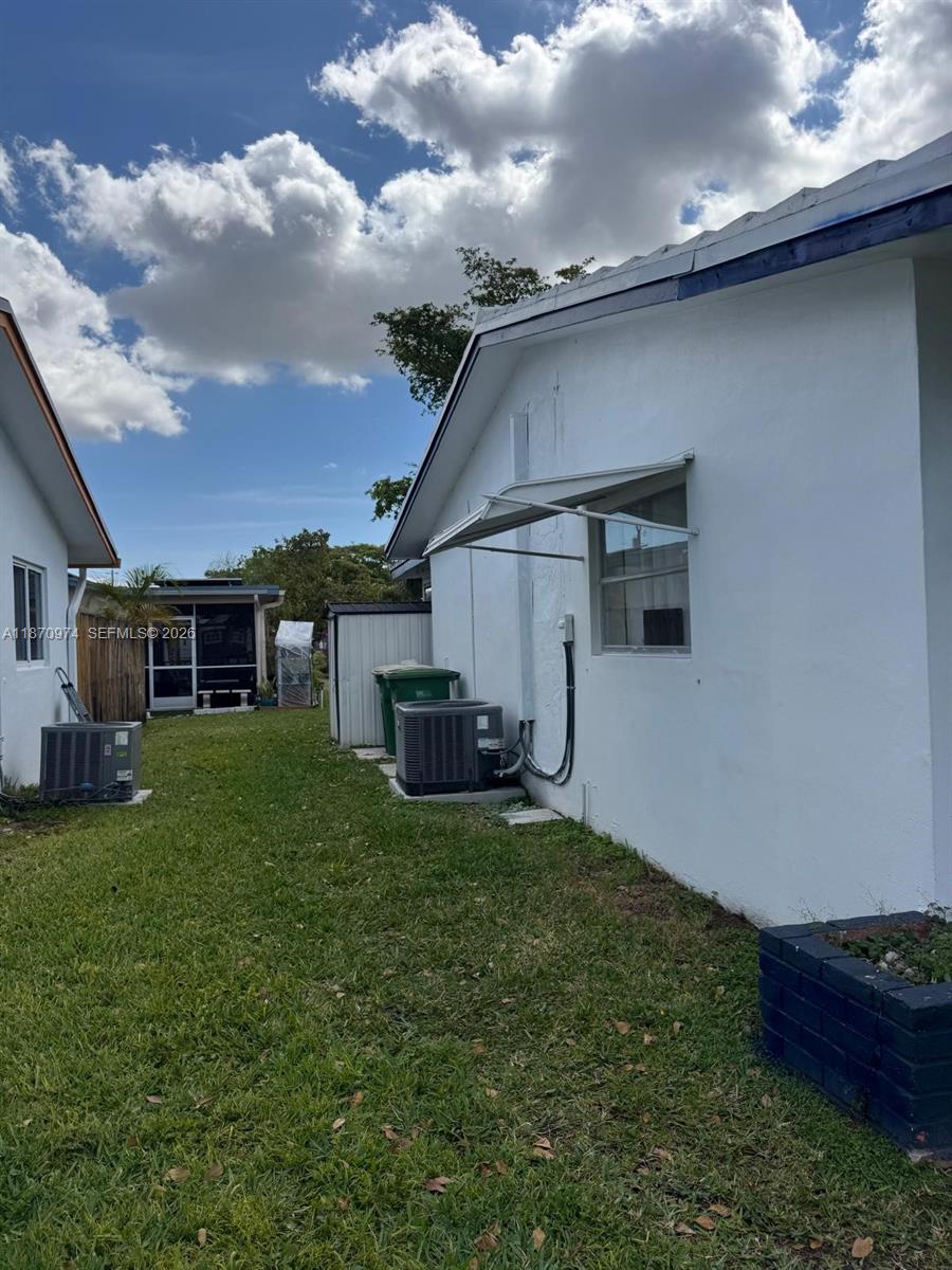 TAMARAC LAKES SOUTH - Residential