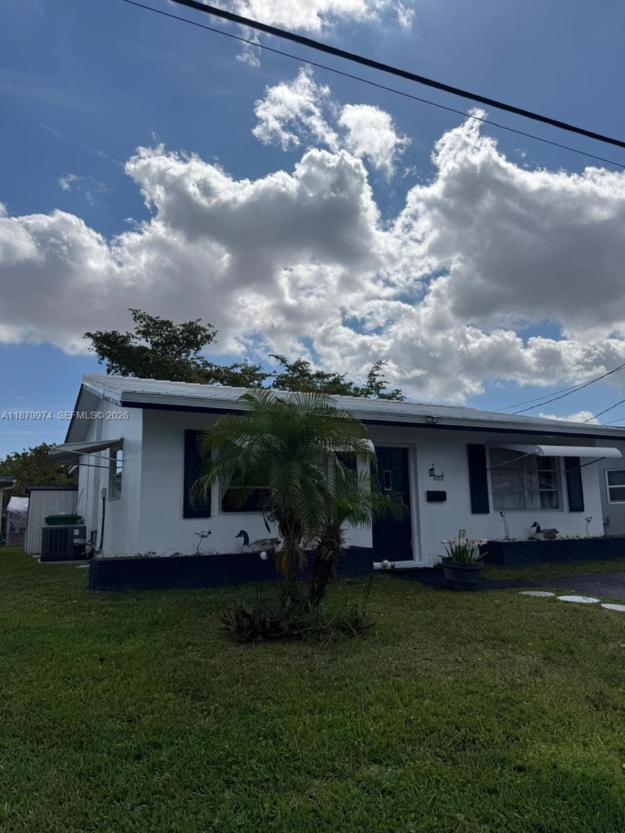 TAMARAC LAKES SOUTH - Residential