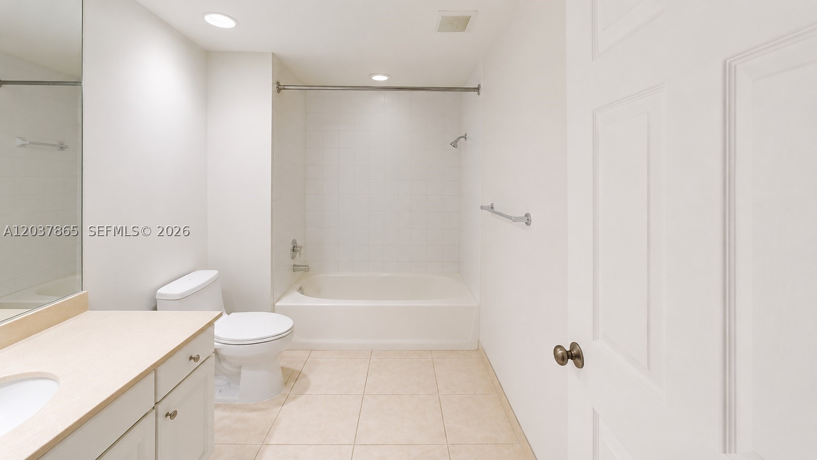CITE CONDO - Residential Lease