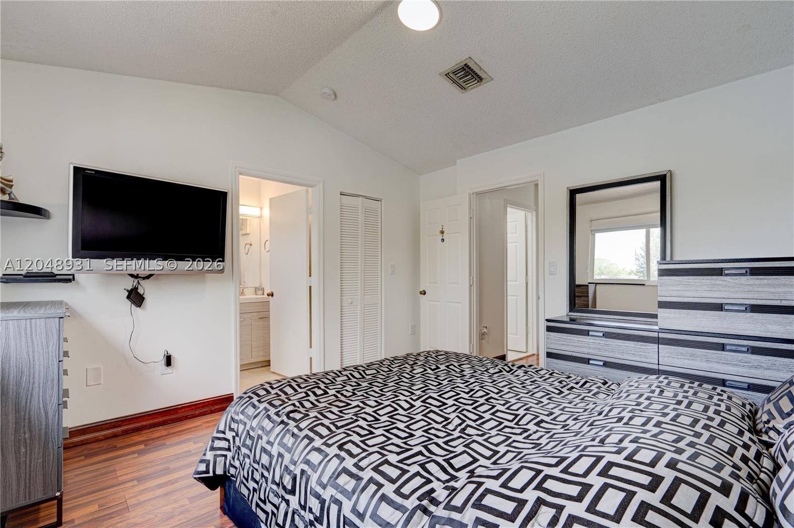 TIFFANY LAKES CONDO - Residential Lease