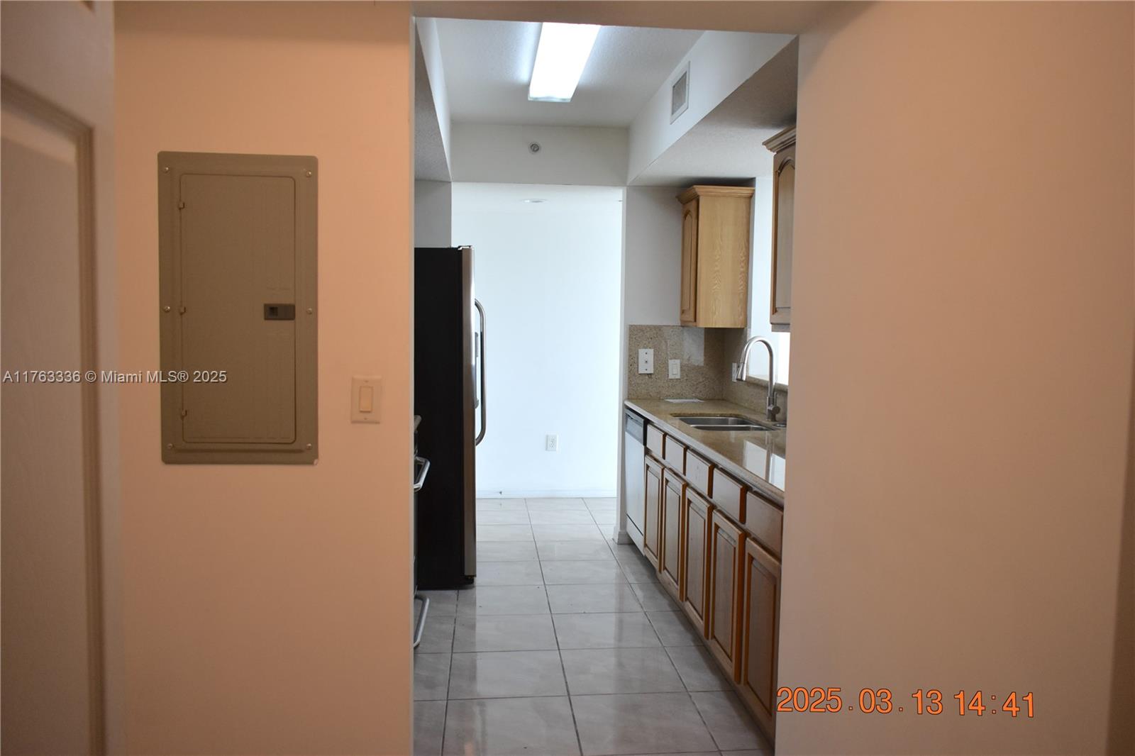 KEYSTONE PARK CONDO - Residential Lease