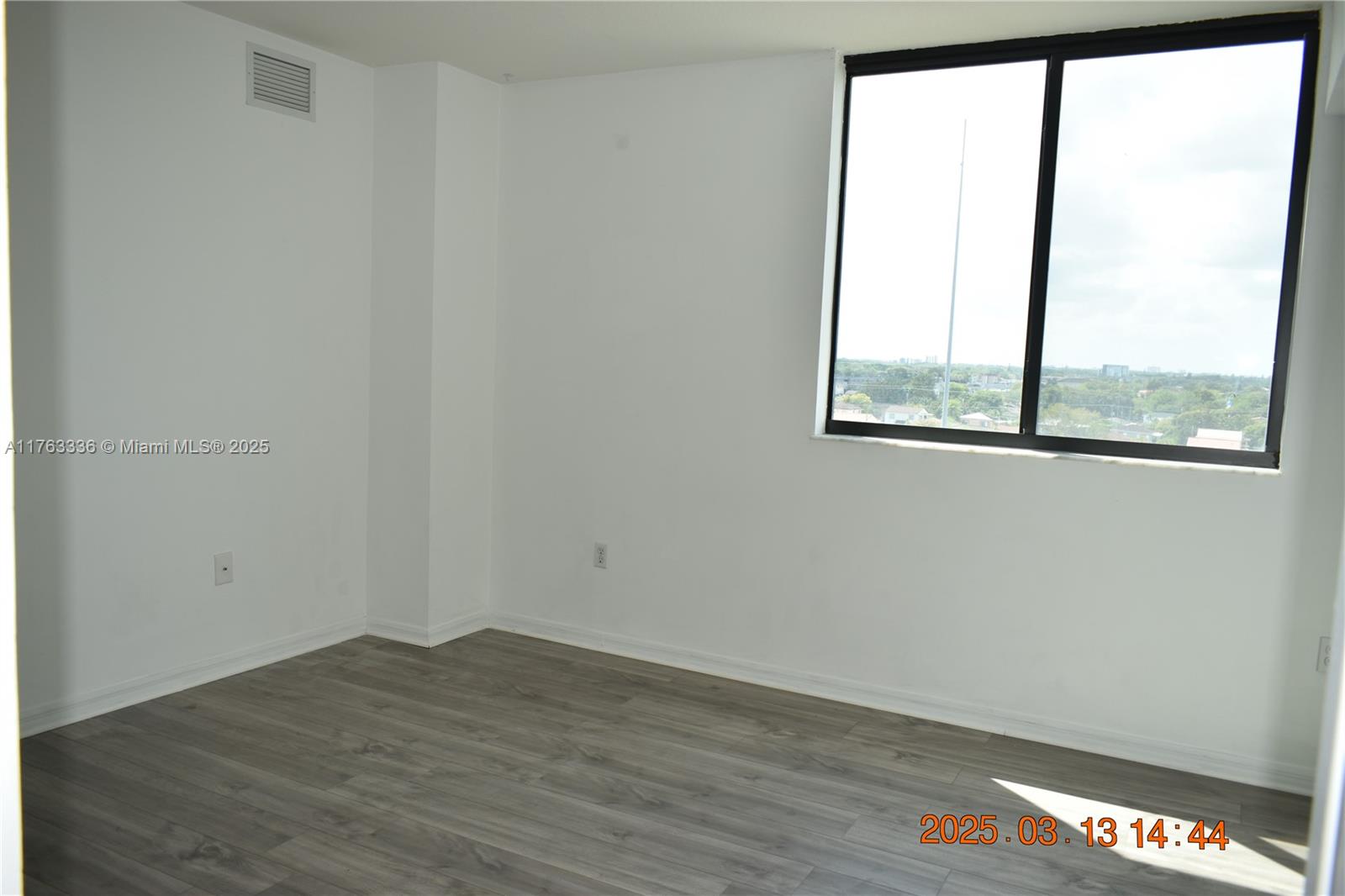 KEYSTONE PARK CONDO - Residential Lease