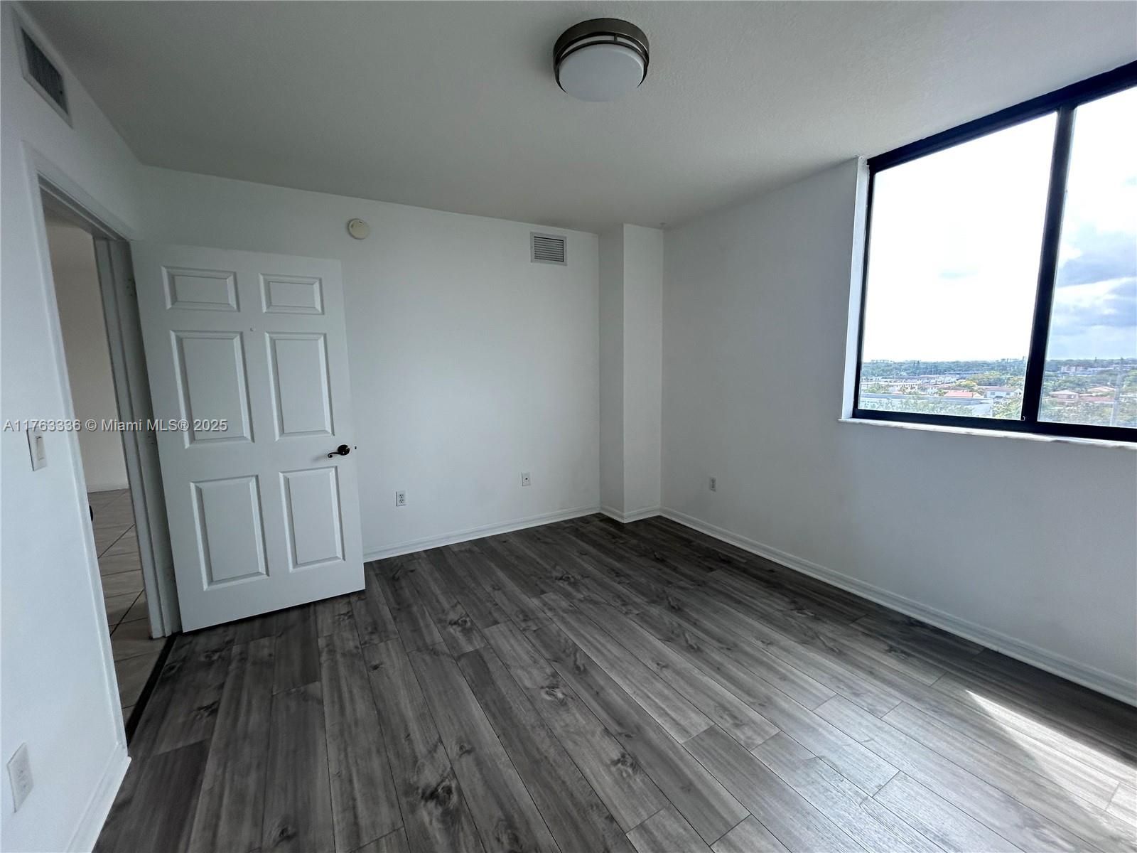 KEYSTONE PARK CONDO - Residential Lease