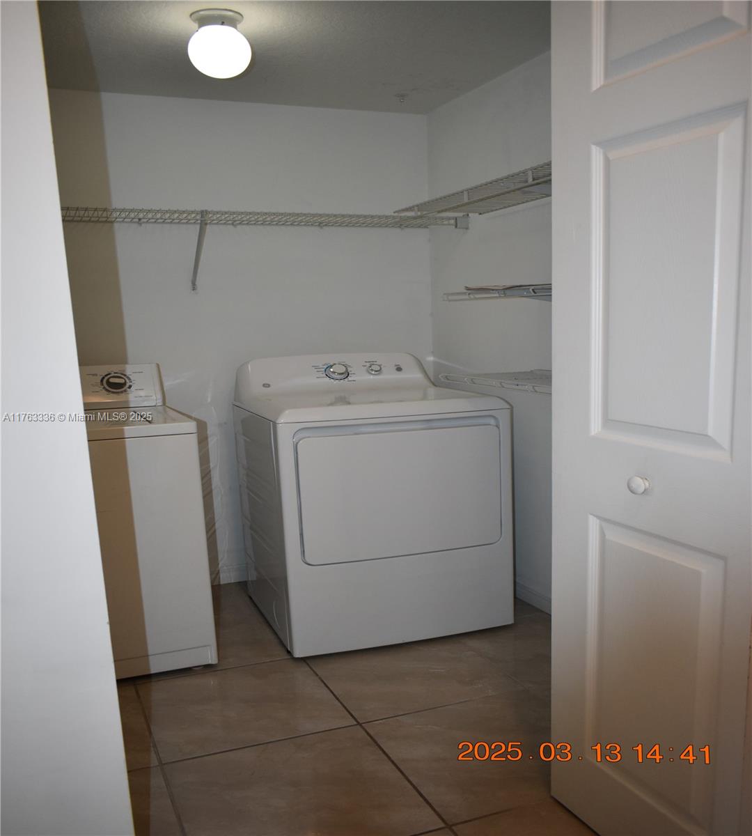 KEYSTONE PARK CONDO - Residential Lease