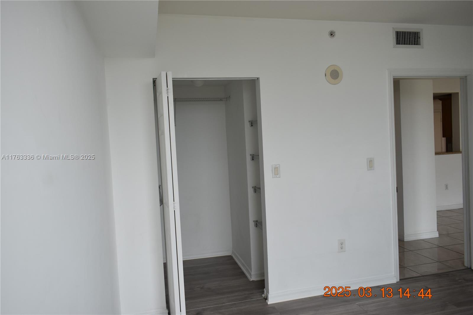 KEYSTONE PARK CONDO - Residential Lease