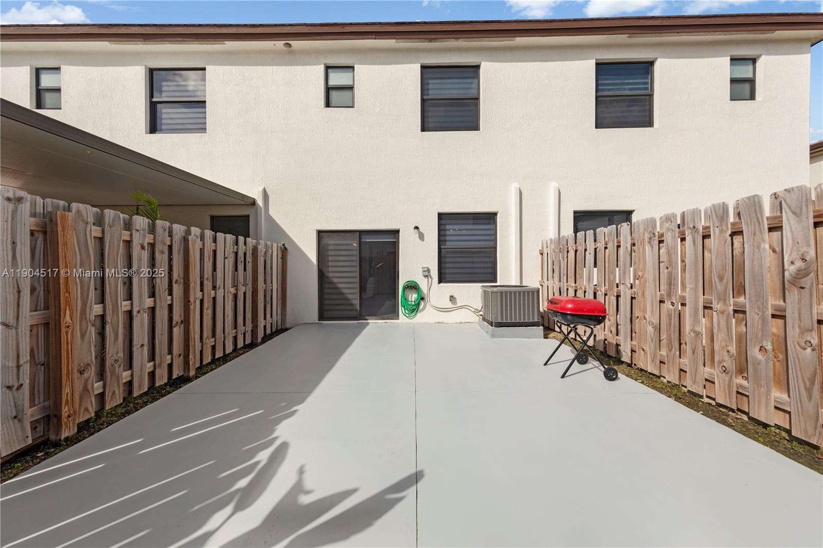 KENDALL ASSEMBLAGE SOUTH - Residential