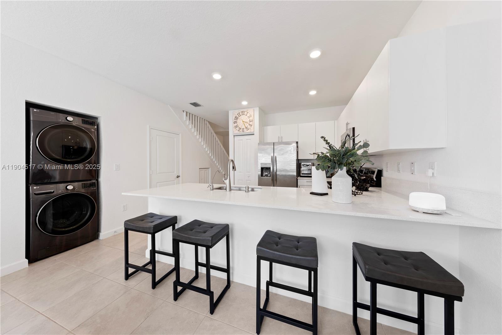 KENDALL ASSEMBLAGE SOUTH - Residential