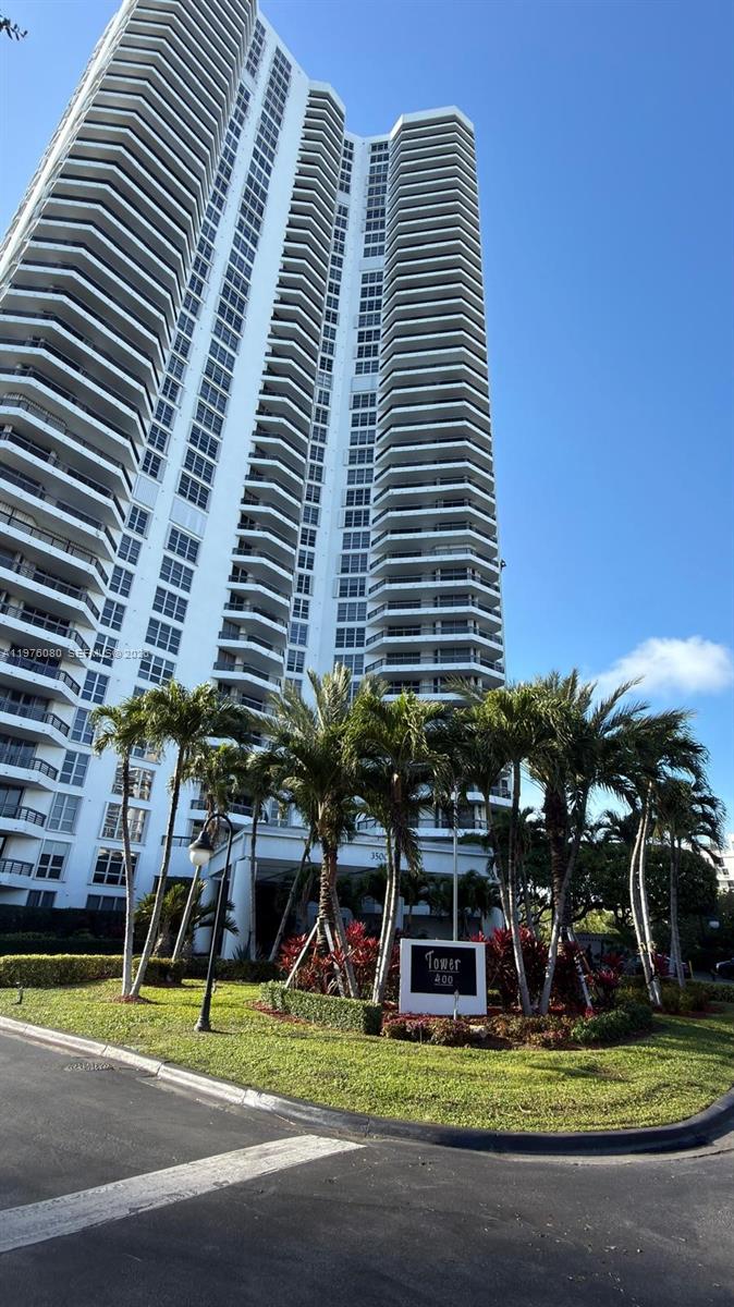 MYSTIC POINTE TOWER 400 C - Residential