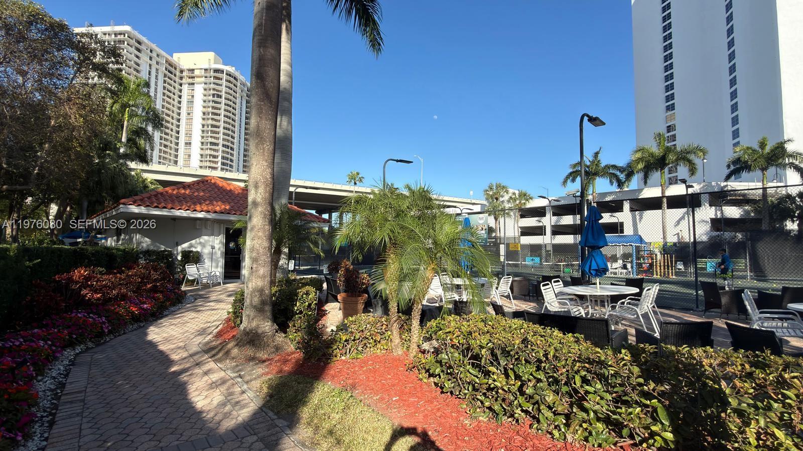 MYSTIC POINTE TOWER 400 C - Residential