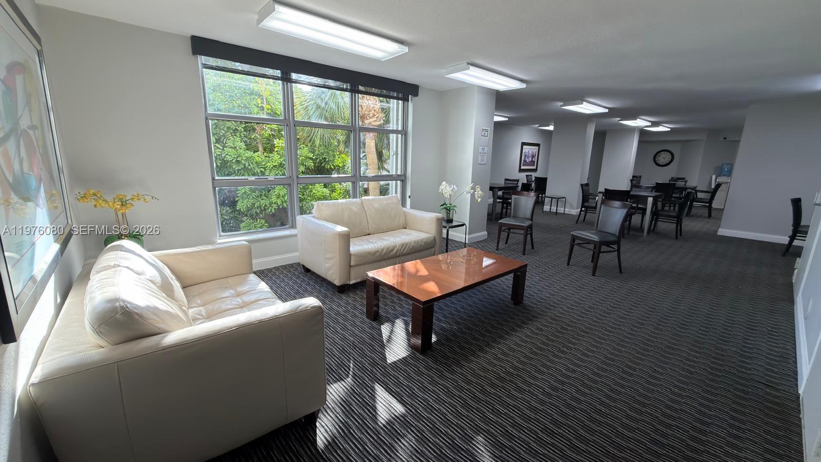 MYSTIC POINTE TOWER 400 C - Residential