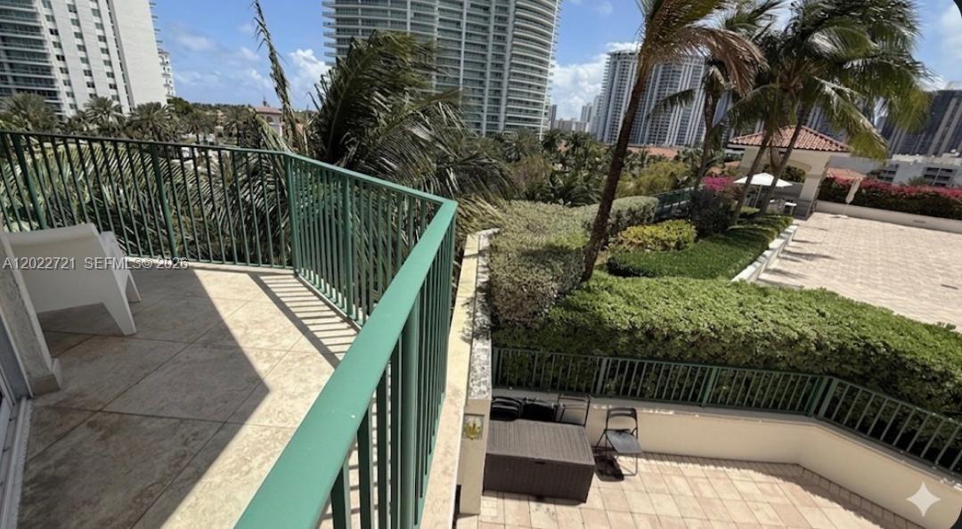 TURNBERRY VILLAGE CONDO - Residential