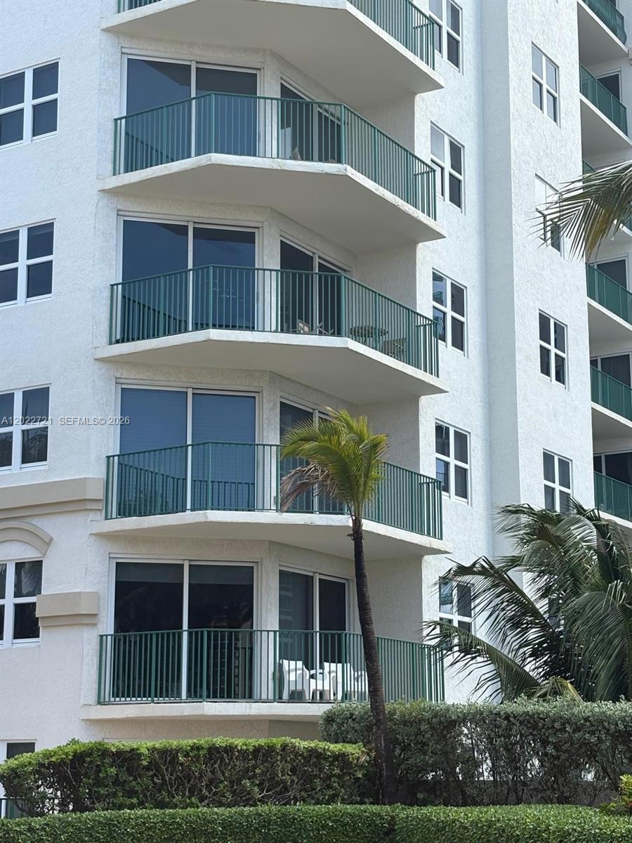 TURNBERRY VILLAGE CONDO - Residential