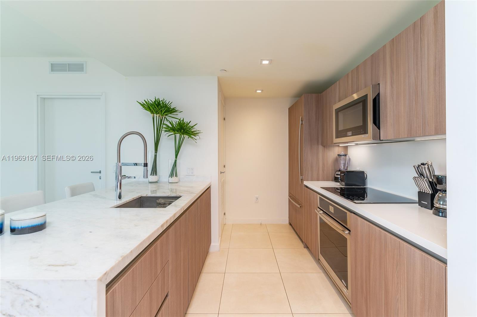 TIFFANY HOUSE CONDO - Residential