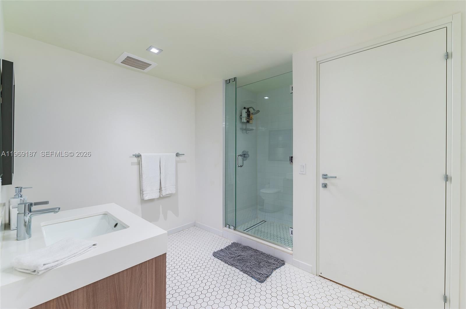 TIFFANY HOUSE CONDO - Residential
