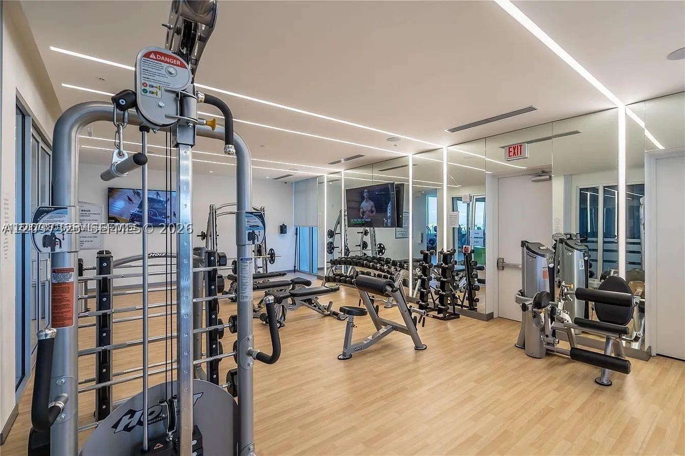 LANDMARK AT DORAL CONDO N - Residential Lease