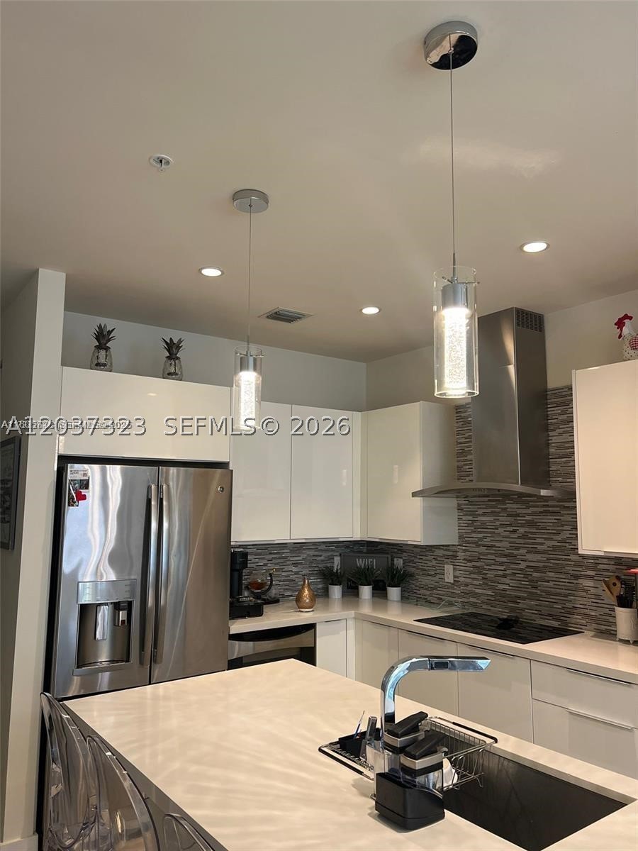 LANDMARK AT DORAL CONDO N - Residential Lease