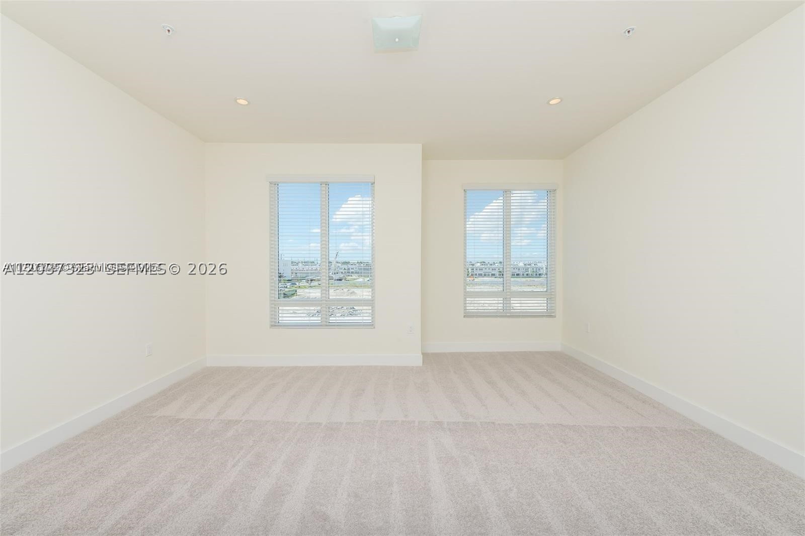 LANDMARK AT DORAL CONDO N - Residential Lease