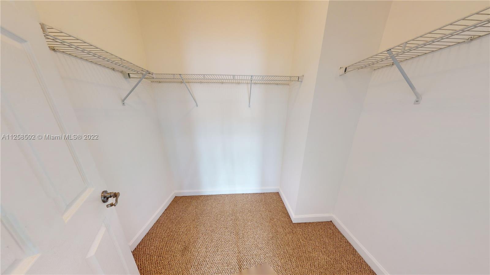 DORAL CAY - Residential Lease