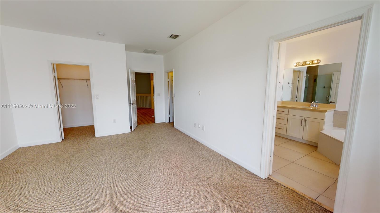 DORAL CAY - Residential Lease