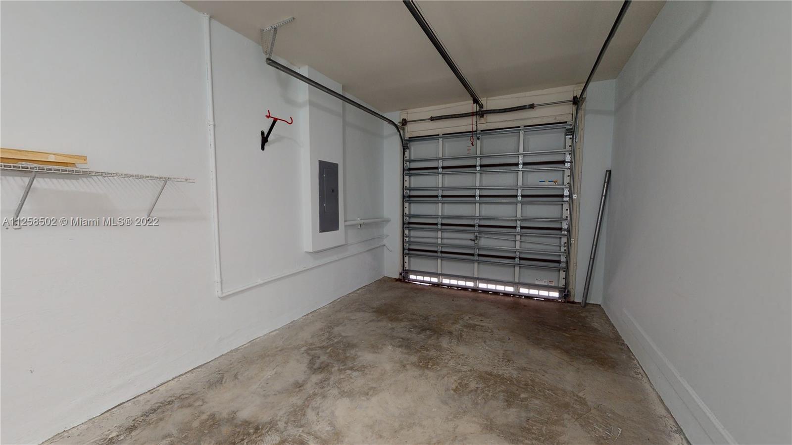 DORAL CAY - Residential Lease