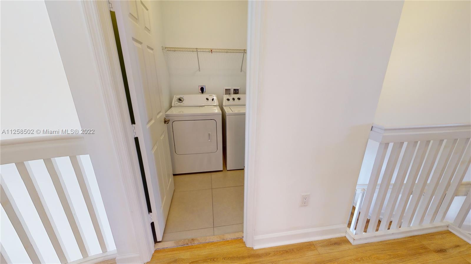 DORAL CAY - Residential Lease