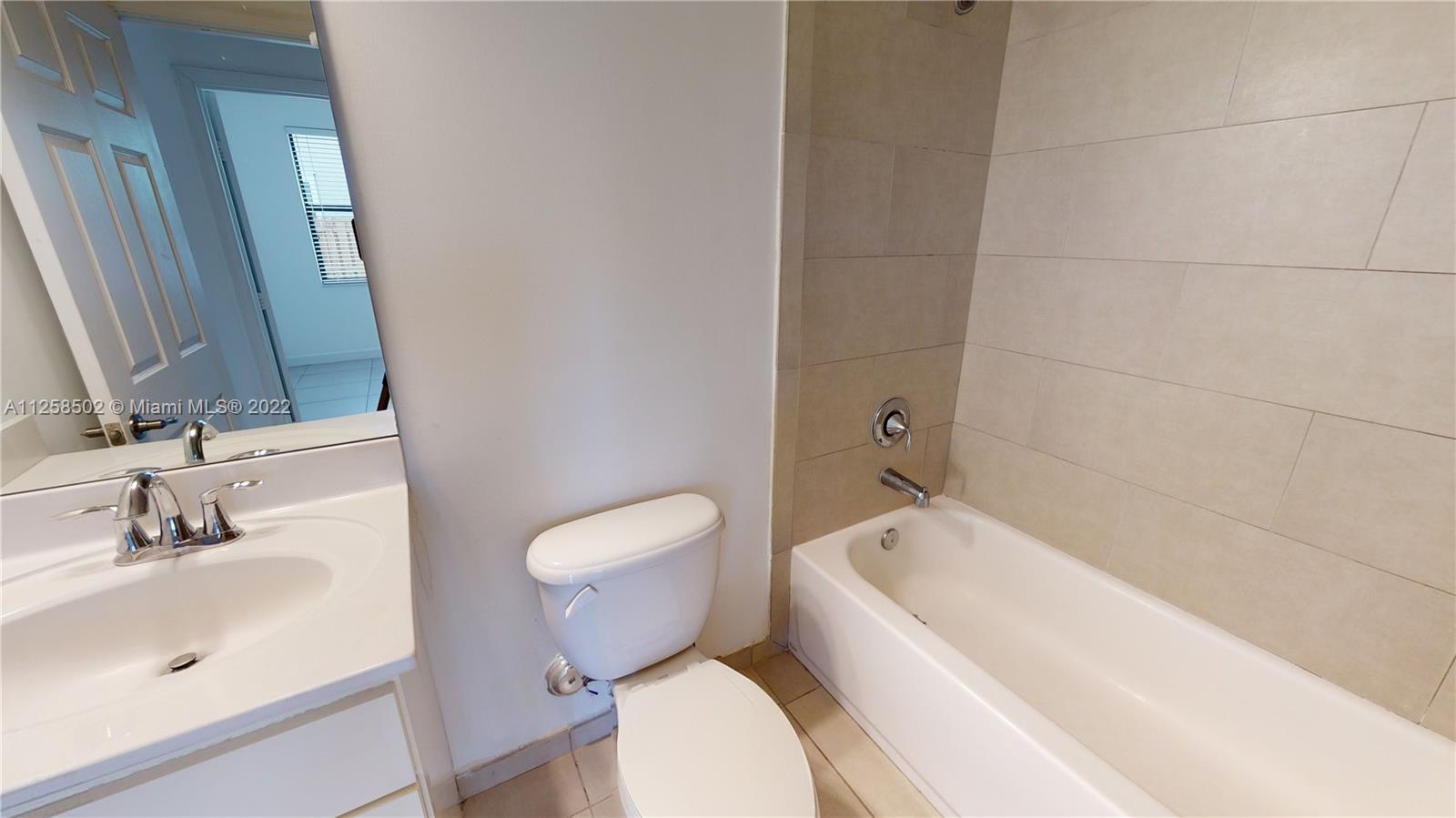 DORAL CAY - Residential Lease
