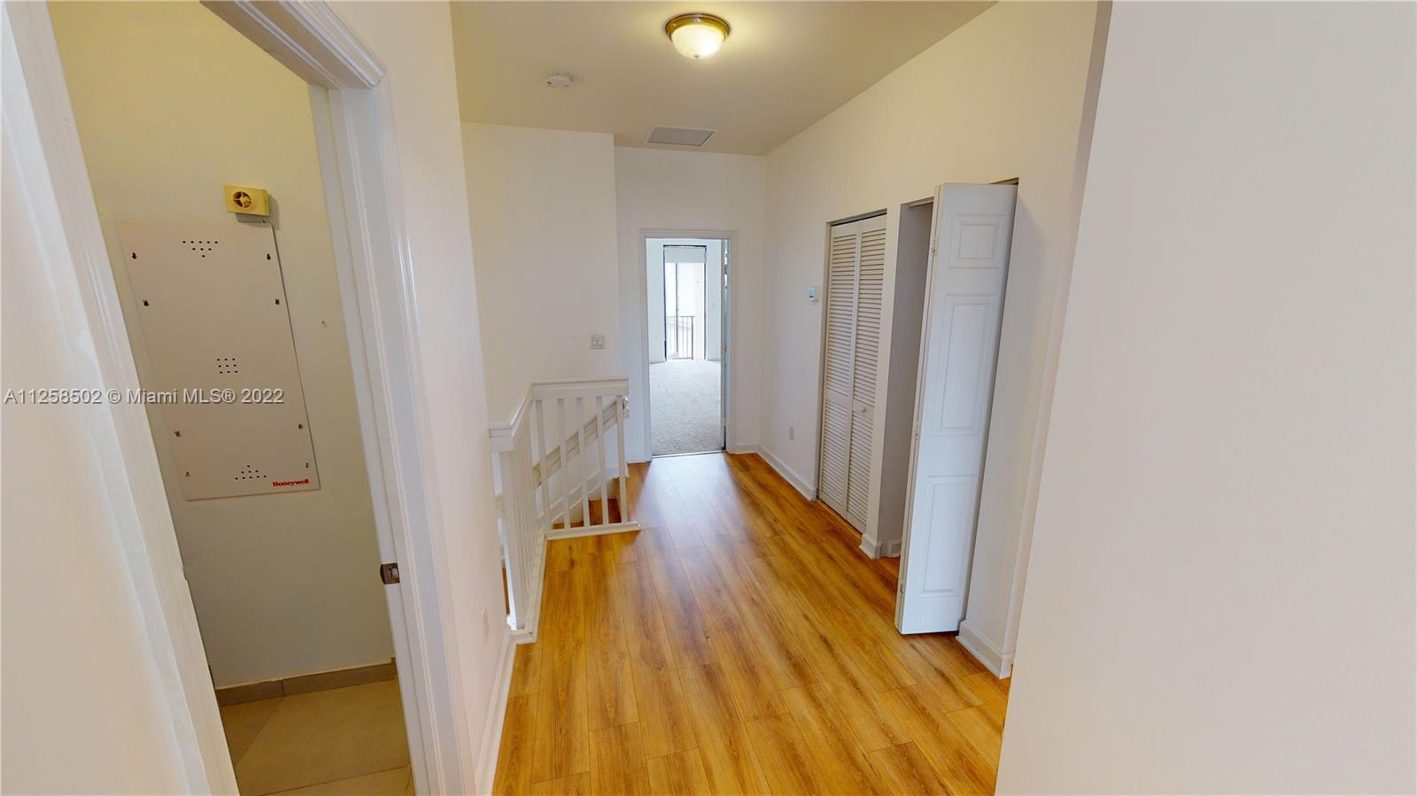 DORAL CAY - Residential Lease