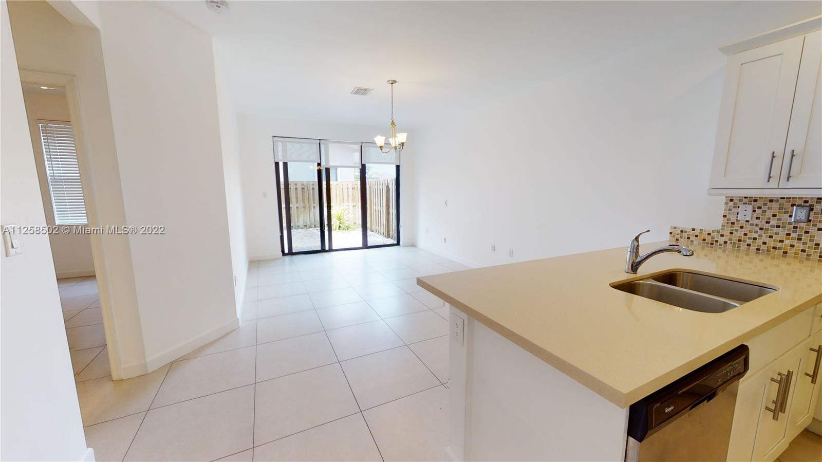 DORAL CAY - Residential Lease