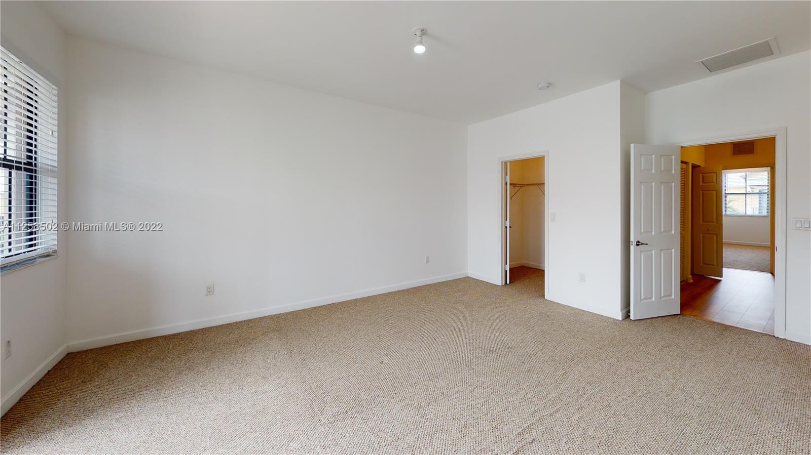 DORAL CAY - Residential Lease