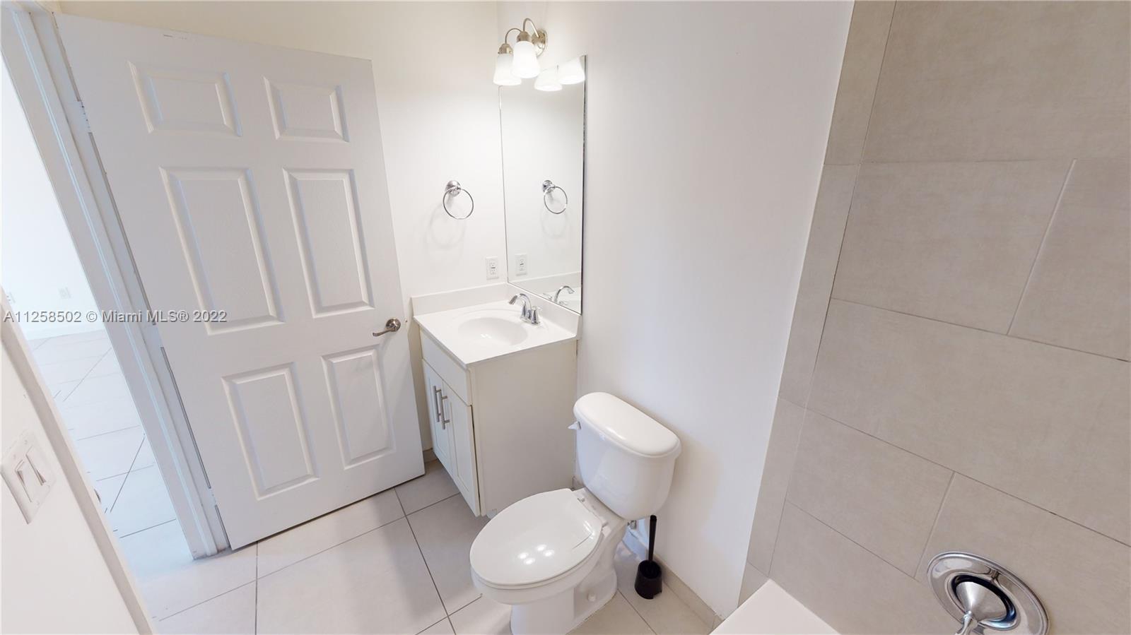 DORAL CAY - Residential Lease