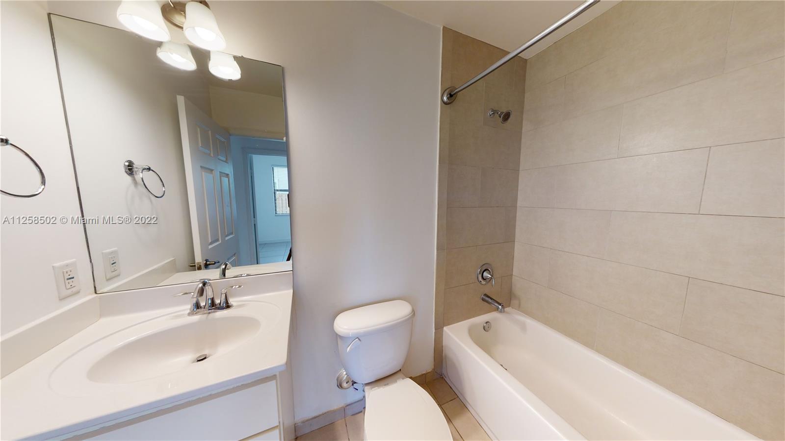 DORAL CAY - Residential Lease