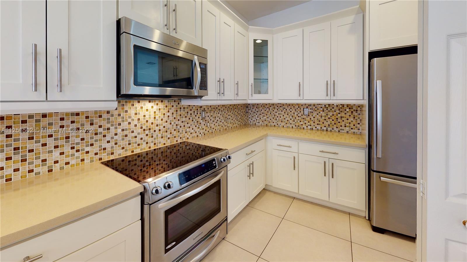 DORAL CAY - Residential Lease