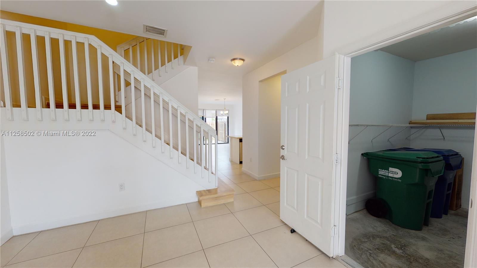 DORAL CAY - Residential Lease