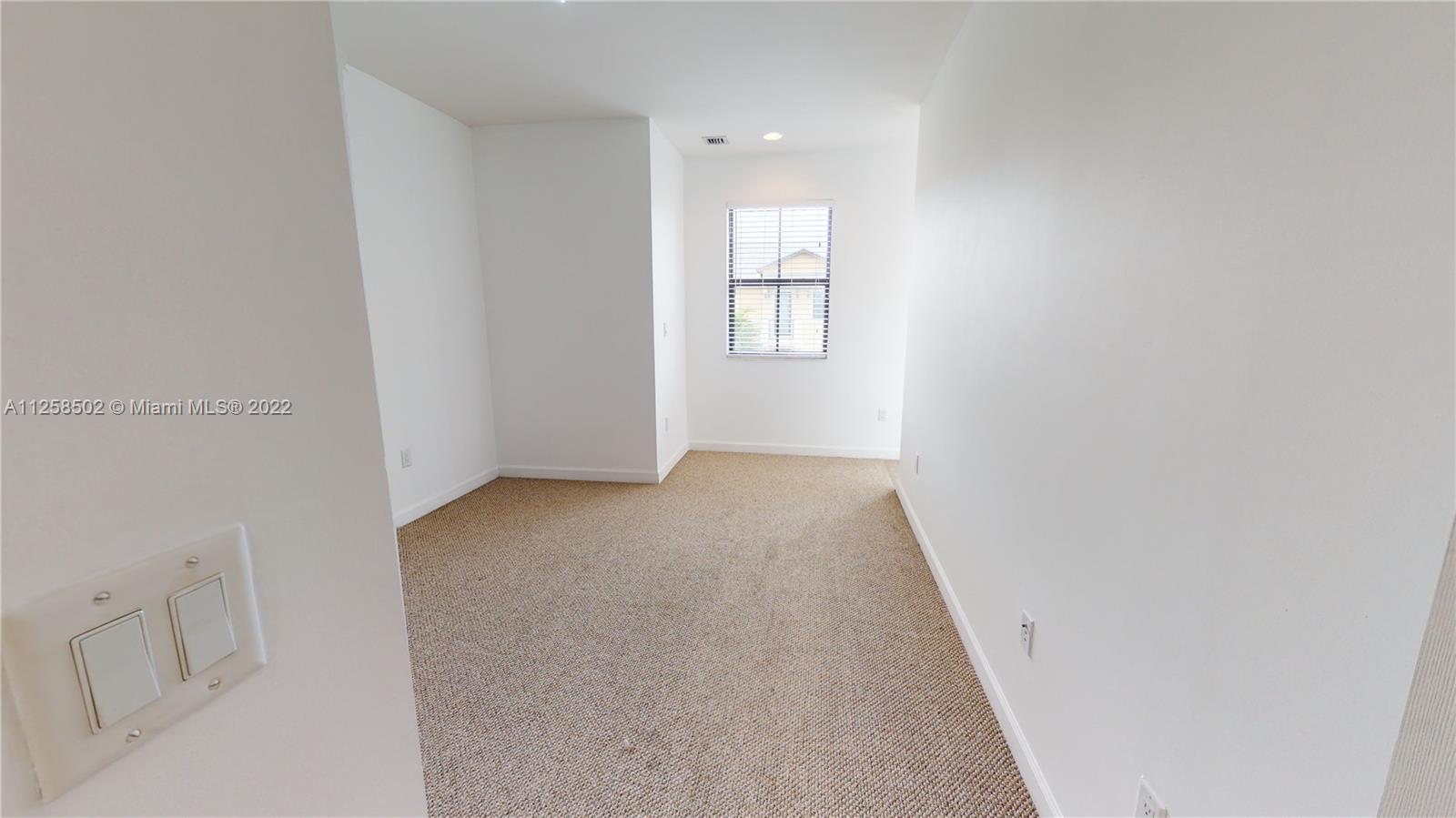 DORAL CAY - Residential Lease