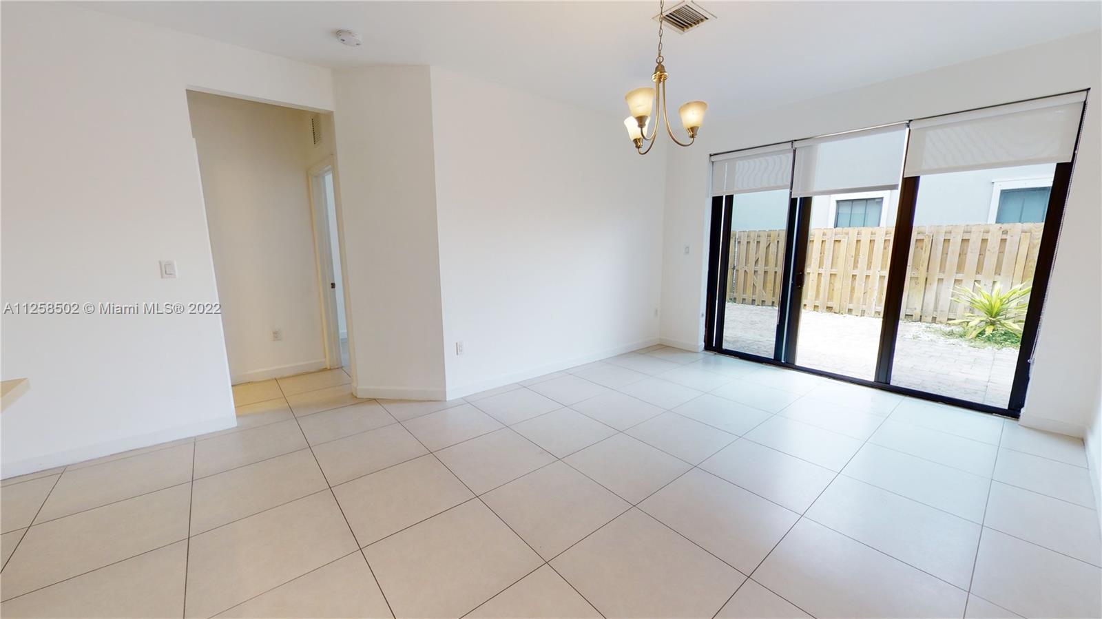 DORAL CAY - Residential Lease