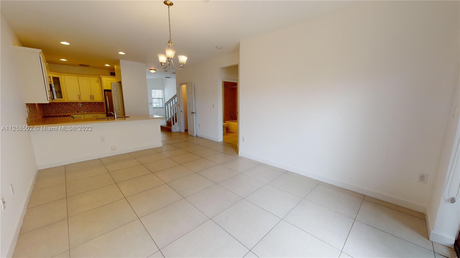 DORAL CAY - Residential Lease