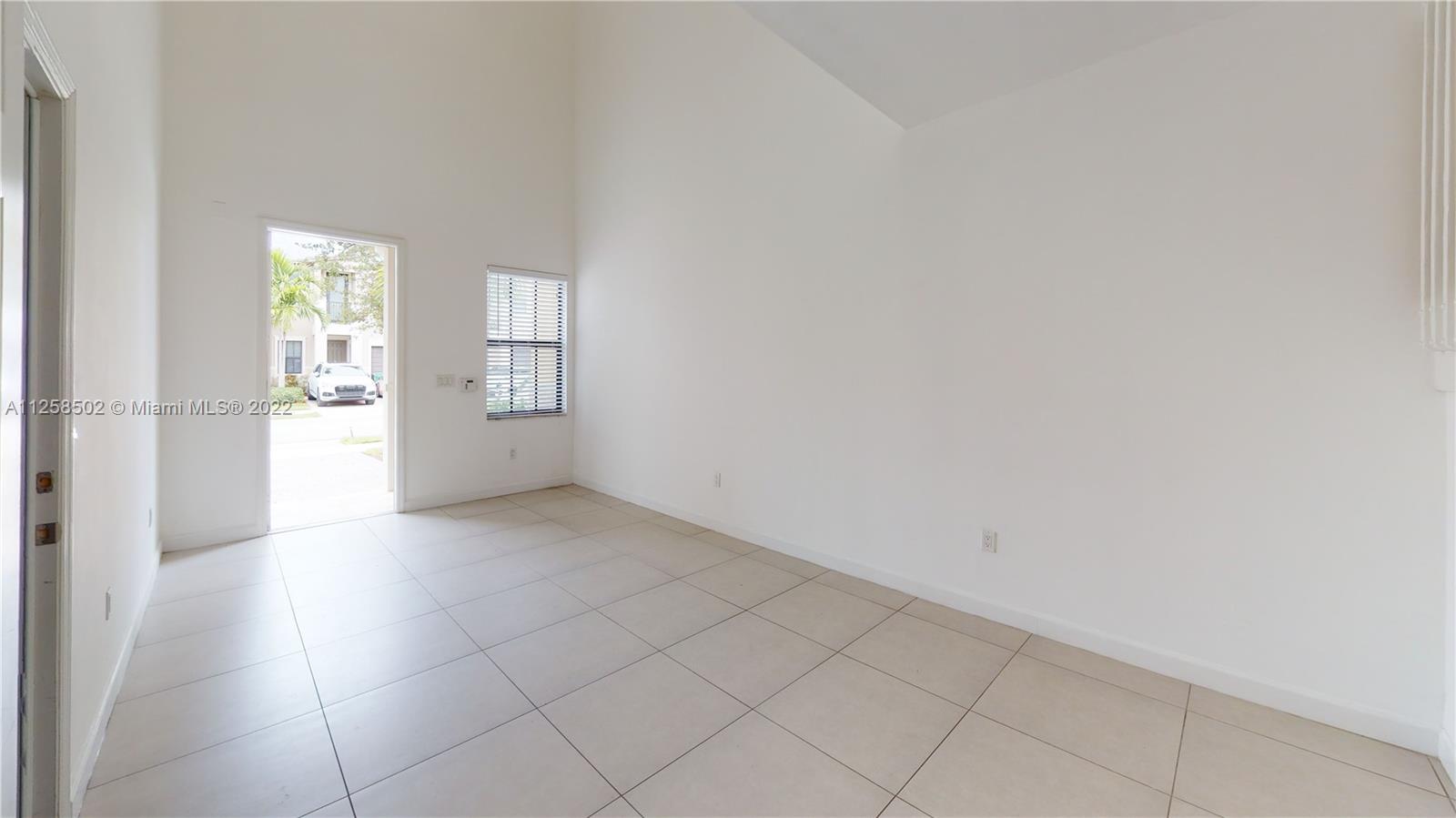 DORAL CAY - Residential Lease
