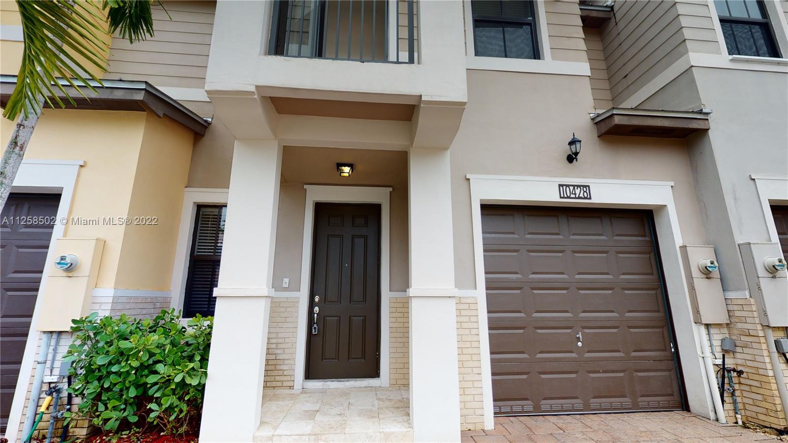 DORAL CAY - Residential Lease